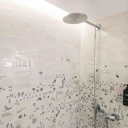 Apartamento Swimming Pool & Terrace Near The By Rems *