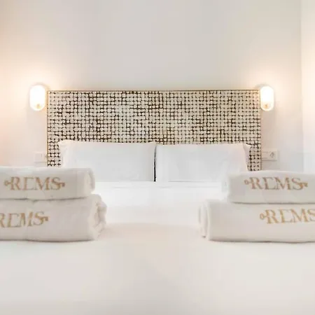 Lejlighed Swimming Pool & Terrace Near The By Rems Torremolinos