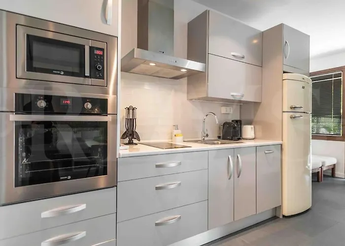 Swimming Pool & Terrace Near The By Rems Апартаменты Торремолинос