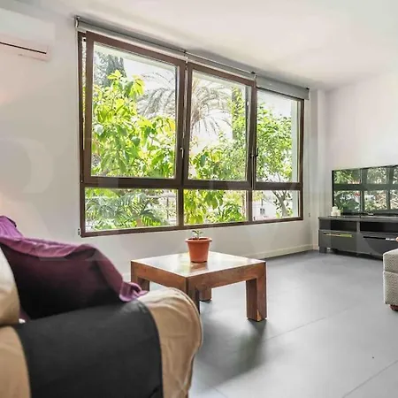 Apartamento Swimming Pool & Terrace Near The By Rems