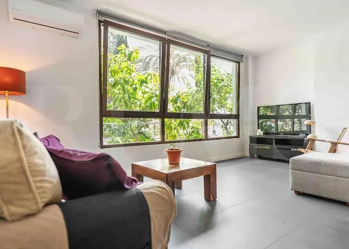 Apartamento Swimming Pool & Terrace Near The By Rems