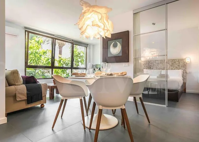 Swimming Pool & Terrace Near The By Rems Torremolinos